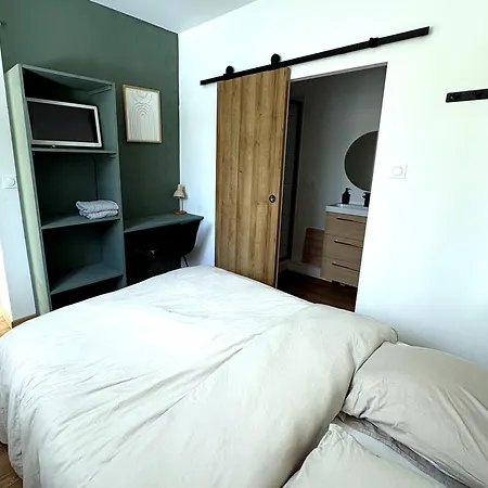 Maison - 2 Ch & 2 Sdb - Grand Jardin Et Parking Prive - Proche Metro Sotteville-lès-Rouen