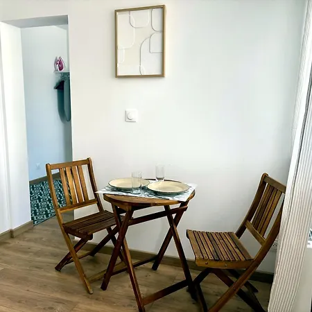 Maison - 2 Ch & 2 Sdb - Grand Jardin Et Parking Prive - Proche Metro *